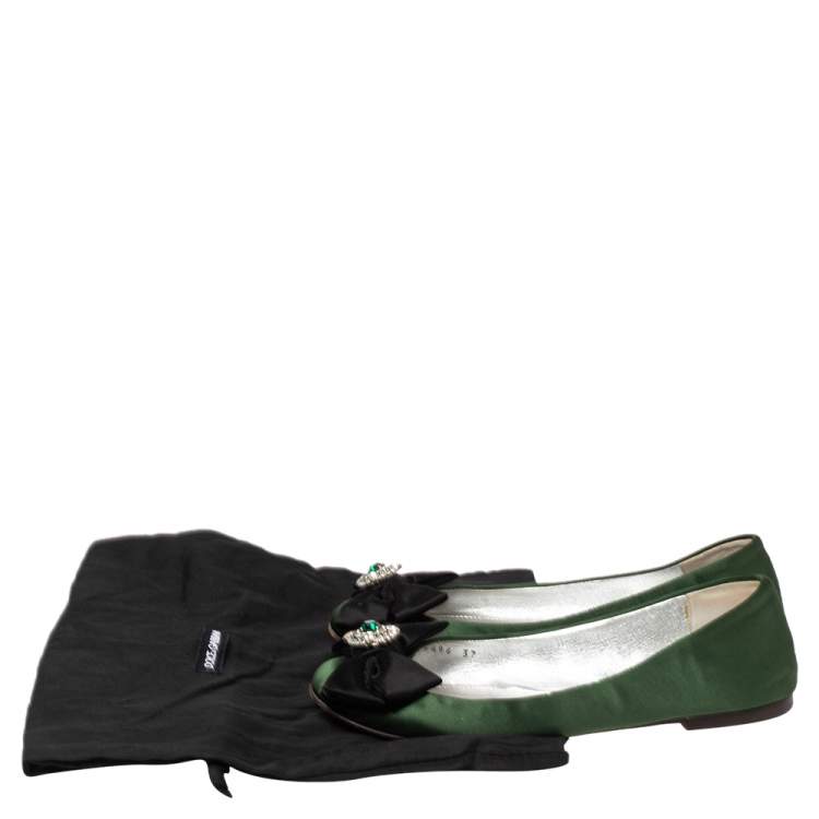 مملوكة مسبقًا Dolce & Gabbana Green/Black Satin Bow Crystals Ballet Flats Size 37
