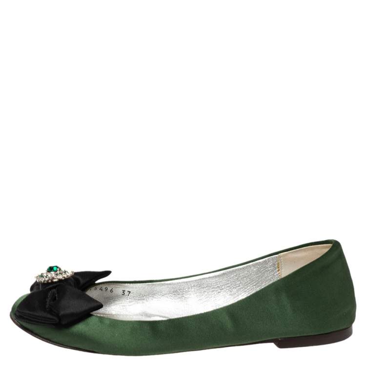 مملوكة مسبقًا Dolce & Gabbana Green/Black Satin Bow Crystals Ballet Flats Size 37