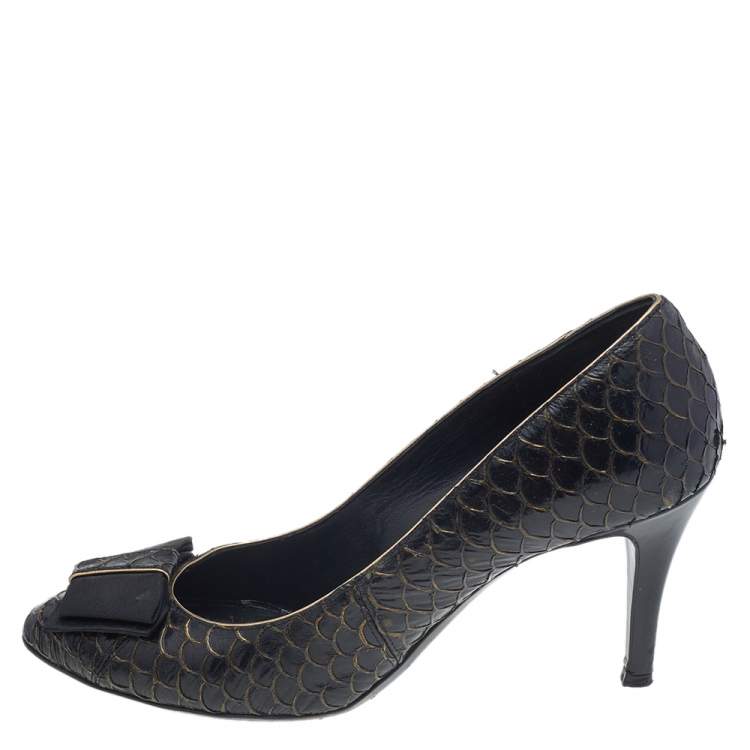 Pre Owned Dolce & Gabbana Black Python Embossed Leather Pumps Size 37