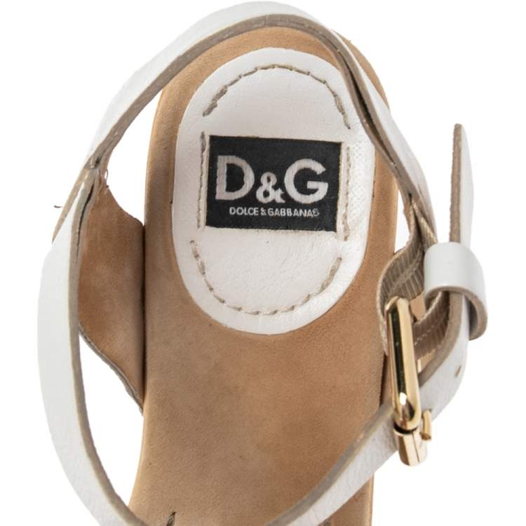 Pre Owned Dolce & Gabbana White Leather Buckle Detail Ankle Strap Wooden Platform Sandals Size 37