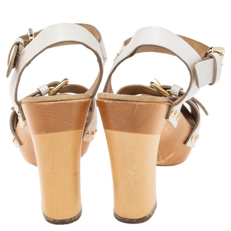 Pre Owned Dolce & Gabbana White Leather Buckle Detail Ankle Strap Wooden Platform Sandals Size 37