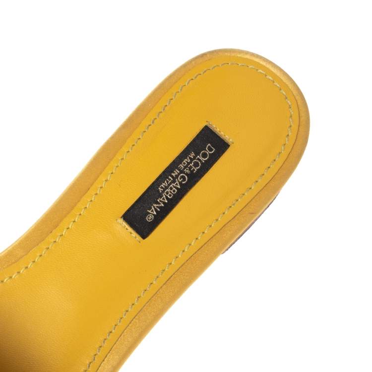 مملوكة مسبقًا Dolce & Gabbana Yellow Lace Crystal Embellished Bianca Flats Size 37.5