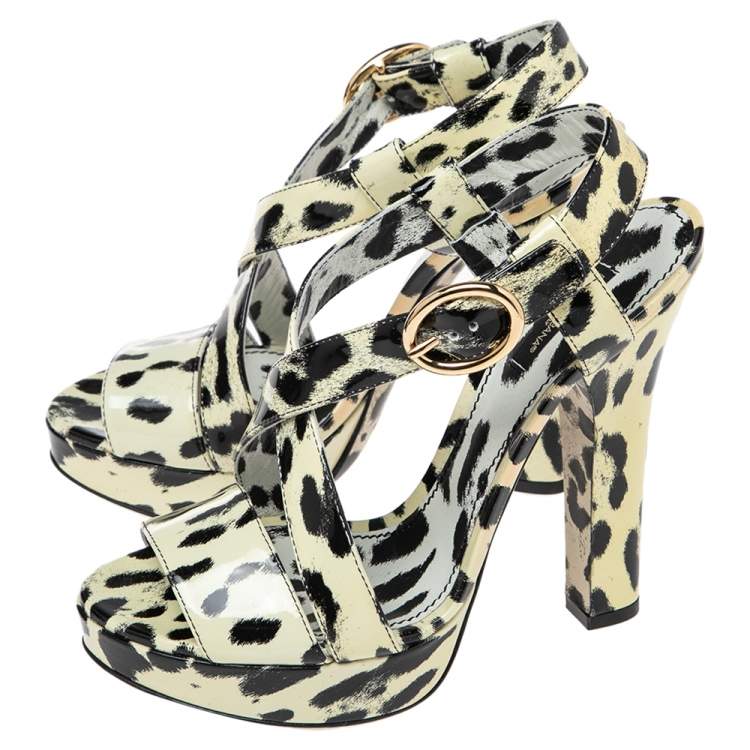 Pre Owned Dolce & Gabbana Cream-Black Patent Leather Ankle Strap Platform Sandals Size 39