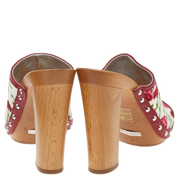 Pre Owned Dolce & Gabbana White/Red Floral Print Canvas And Leather Clogs Sandals Size 37