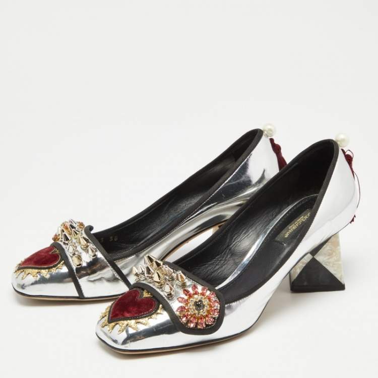 Pre Owned Dolce & Gabbana Silver Laminated Leather Jackie Embellished Pumps Size 38