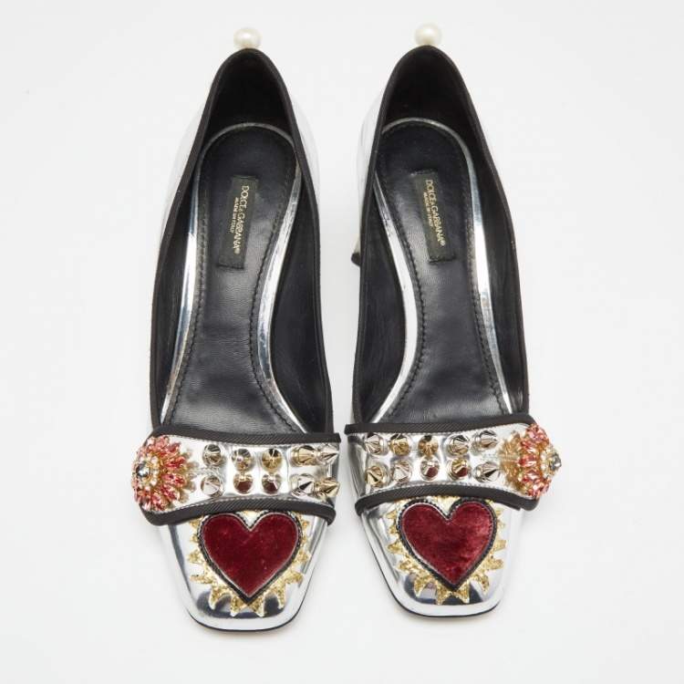 Pre Owned Dolce & Gabbana Silver Laminated Leather Jackie Embellished Pumps Size 38