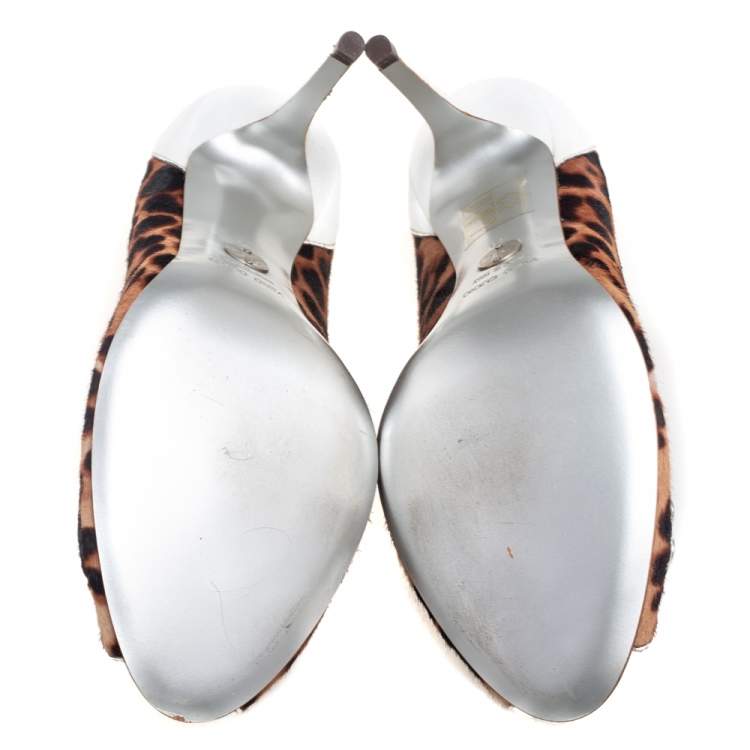 Pre Owned Dolce & Gabbana White/Brown Leather and Calf Hair Logo Detail Peep-Toe Pumps Size 41