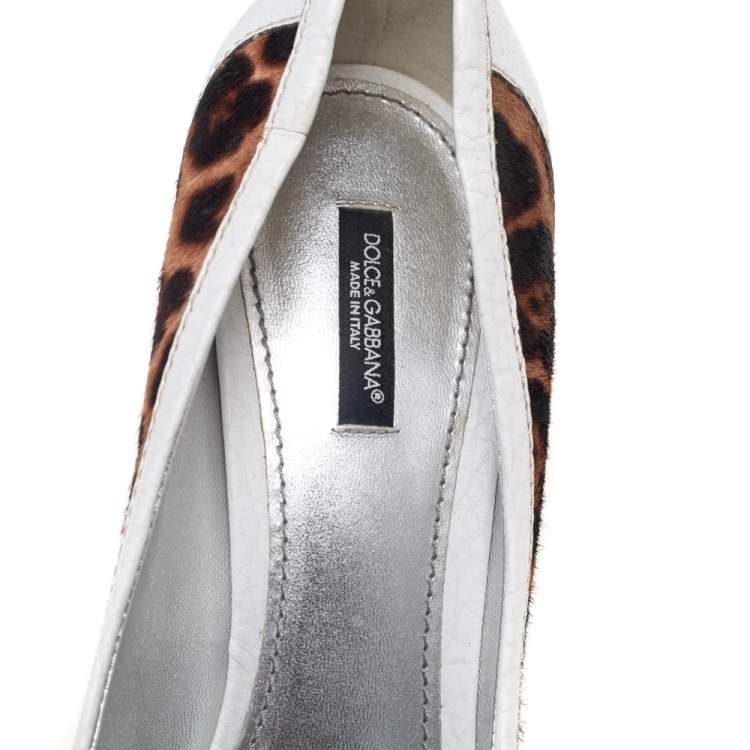 Pre Owned Dolce & Gabbana White/Brown Leather and Calf Hair Logo Detail Peep-Toe Pumps Size 41