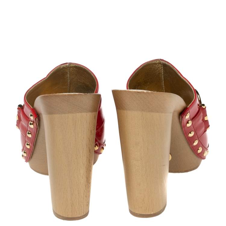 Pre Owned Dolce & Gabbana Red Patent Leather Wooden Mules Size 37