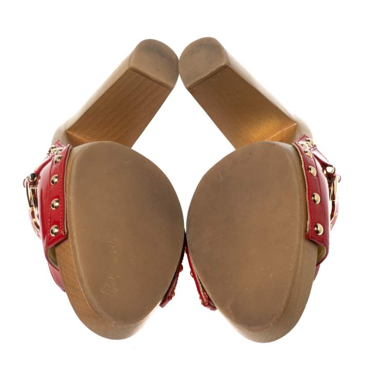Pre Owned Dolce & Gabbana Red Patent Leather Wooden Mules Size 37