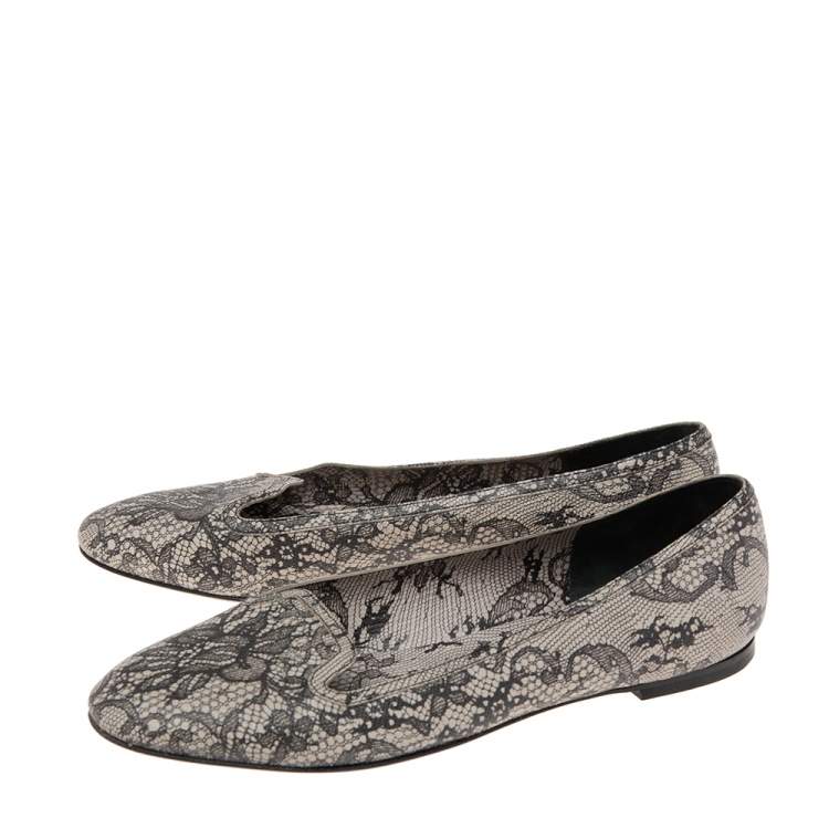 Pre Owned Dolce & Gabbana Black/Grey Leather Flower Print Ballet Flats Size 40