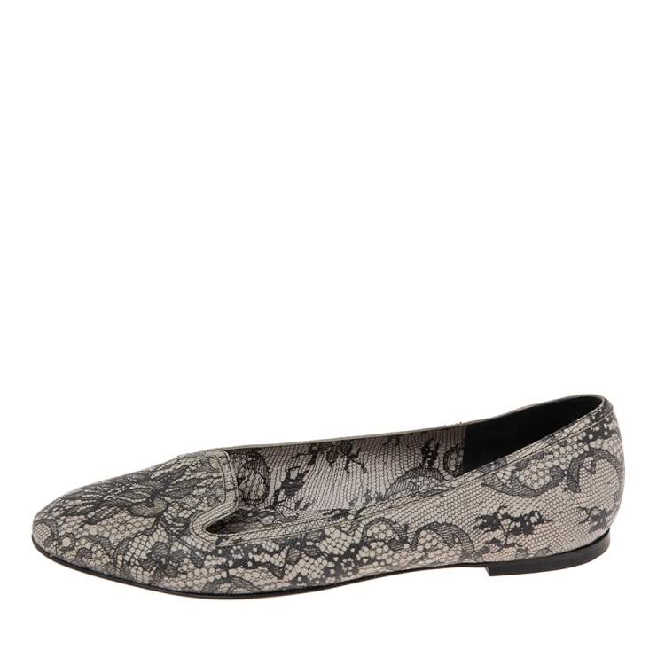 Pre Owned Dolce & Gabbana Black/Grey Leather Flower Print Ballet Flats Size 40