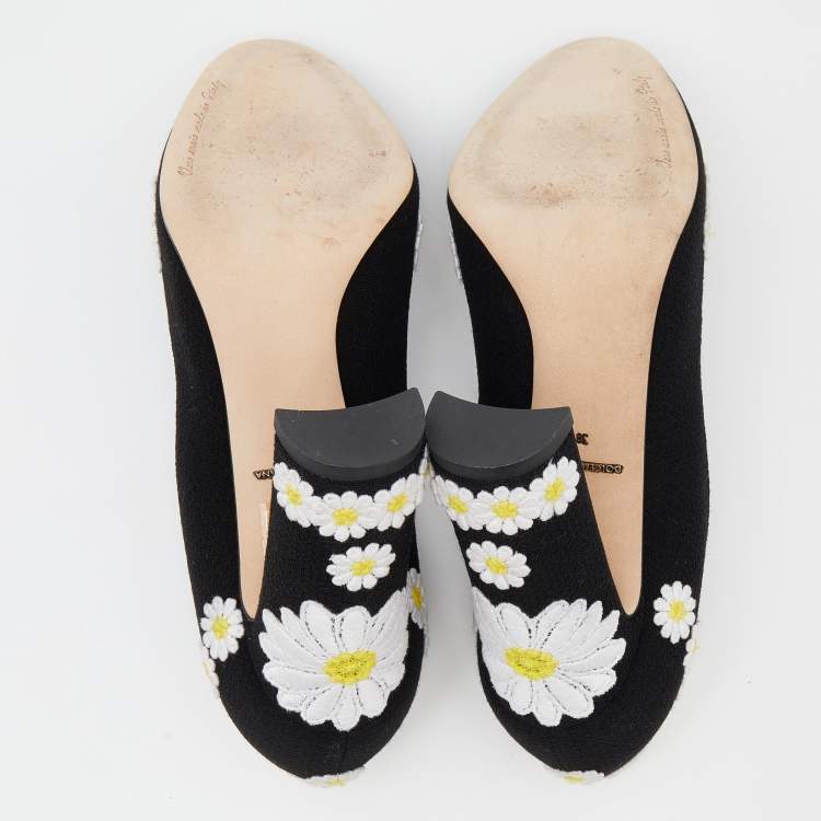 Pre Owned Dolce & Gabbana Black Floral Embroidered Fabric Block Heel Pumps Size 38