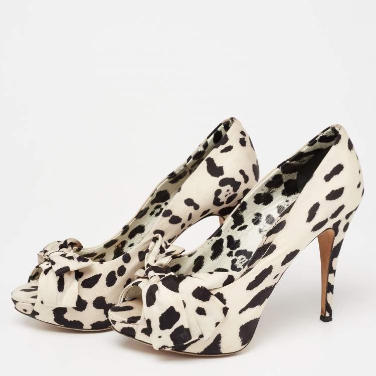 Pre Owned Dolce & Gabbana White/Black Leopard Print Satin Bow Peep Toe Platform Pumps Size 38.5