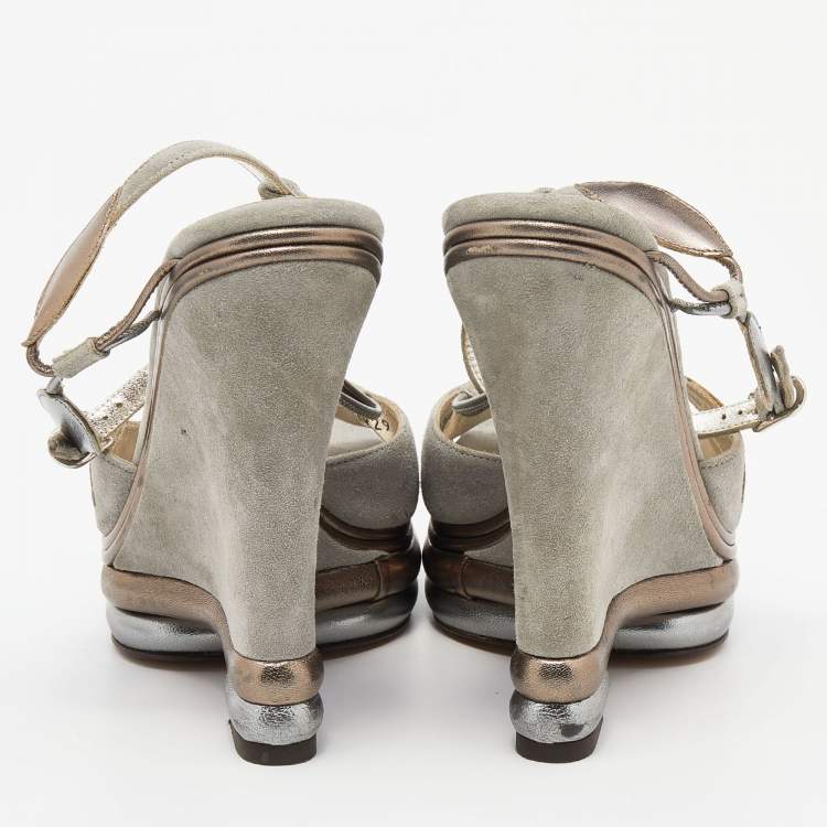 Pre Owned Dolce & Gabbana Grey Suede And Leather Leaf Applique Wedge Ankle Strap Sandals Size 38