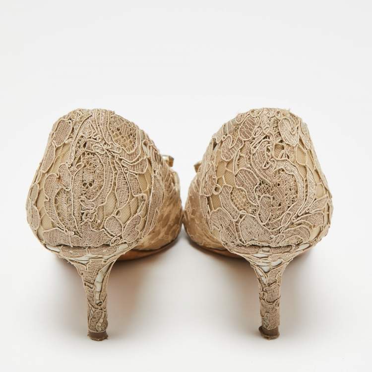 Pre Owned Dolce & Gabbana Beige Lace Bellucci Crystal Embellished Pointed Toe Pumps Size 36