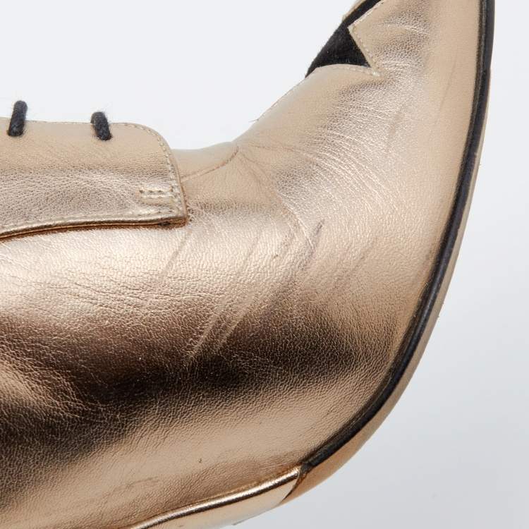 Pre Owned Dolce & Gabbana Metallic Gold Leather Star Pointed Toe Booties Size 40