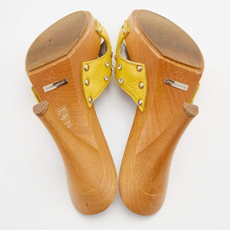 Pre Owned Dolce & Gabbana Yellow Leather Crystal Embellished Wooden Platform Slide Sandals Size 40