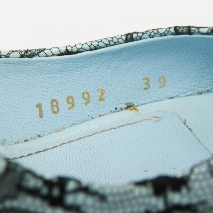 Pre Owned Dolce & Gabbana Blue/Black Patent Leather and Lace Peep Toe Pumps Size 39
