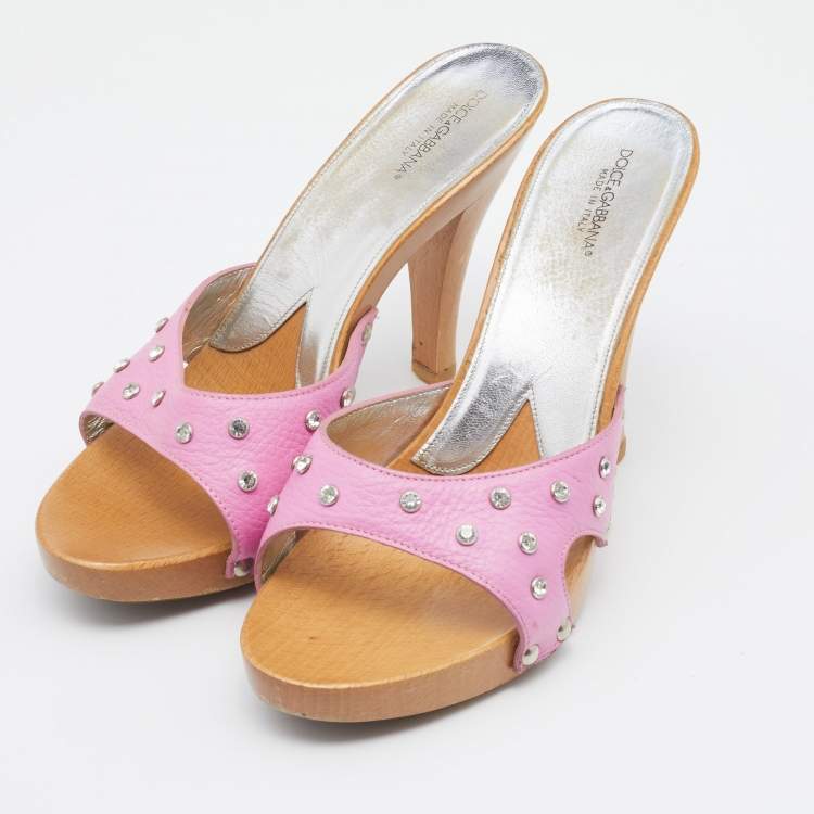 مملوكة مسبقًا Dolce & Gabbana Pink Leather Crystal Embellished Wooden Platform Slide Sandals Size 40