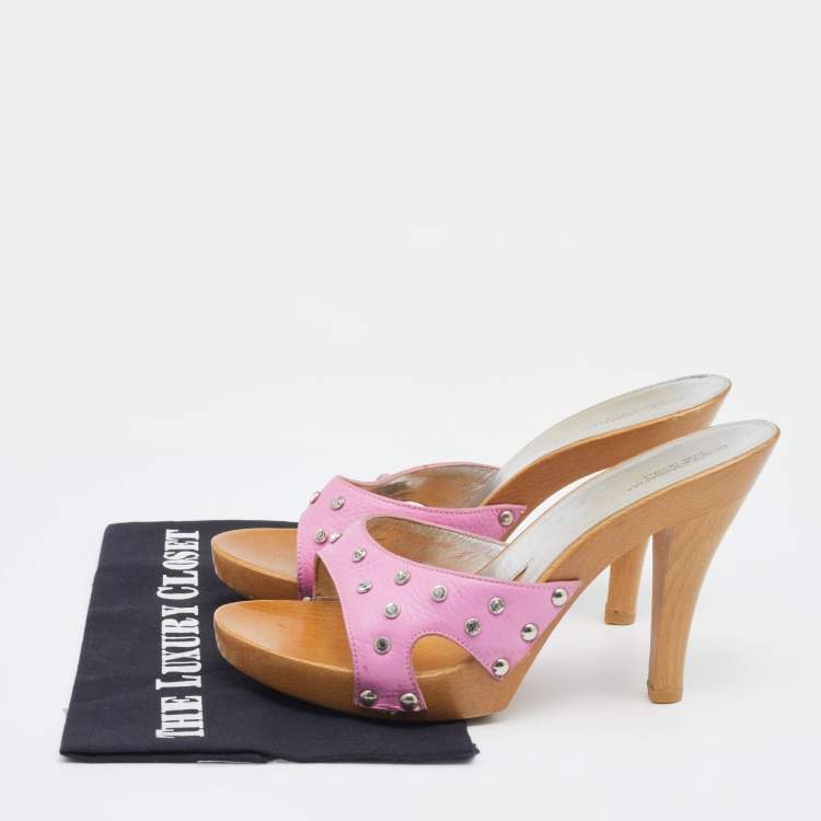مملوكة مسبقًا Dolce & Gabbana Pink Leather Crystal Embellished Wooden Platform Slide Sandals Size 40