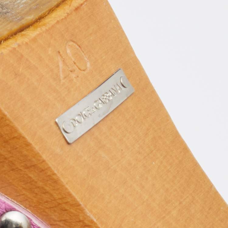 مملوكة مسبقًا Dolce & Gabbana Pink Leather Crystal Embellished Wooden Platform Slide Sandals Size 40