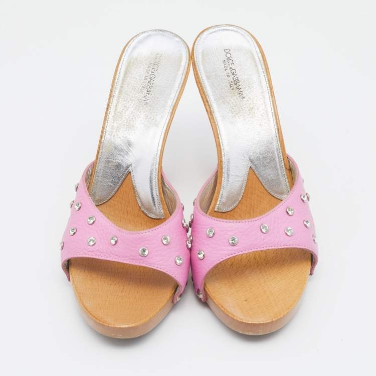 مملوكة مسبقًا Dolce & Gabbana Pink Leather Crystal Embellished Wooden Platform Slide Sandals Size 40