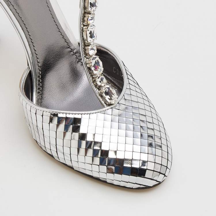 مملوكة مسبقًا Dolce & Gabbana Metallic Silver Textured Leather Embellished T Strap Pumps Size 39.5
