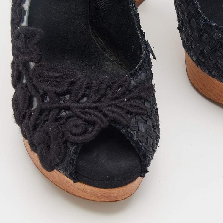Pre Owned Dolce & Gabbana Black Raffia And PVC Peep-Toe Platform Slingback Sandals Size 36.5