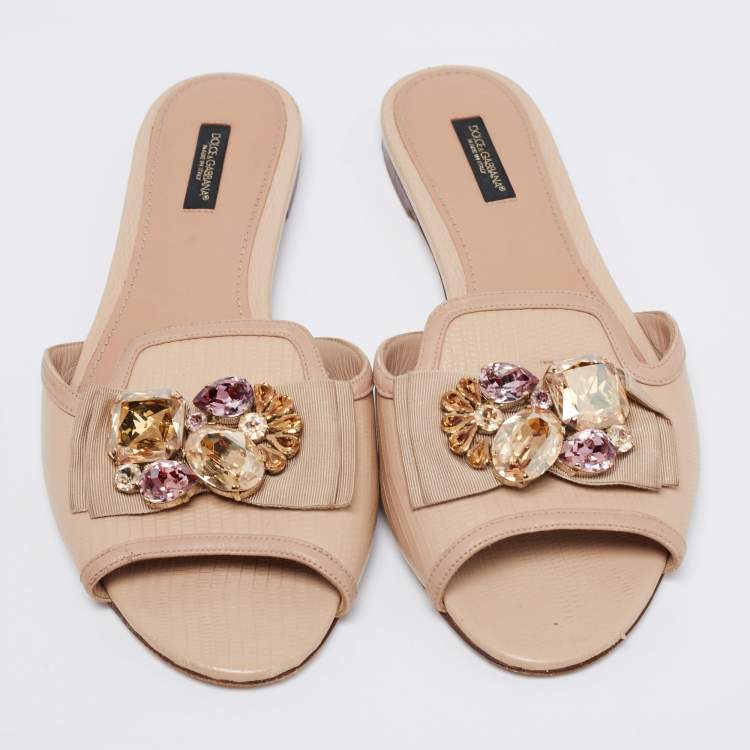 Pre Owned Dolce & Gabbana Beige Lizard Embossed Leather Crystal Embellished Bow Flat Slide Sandals Size 39.5