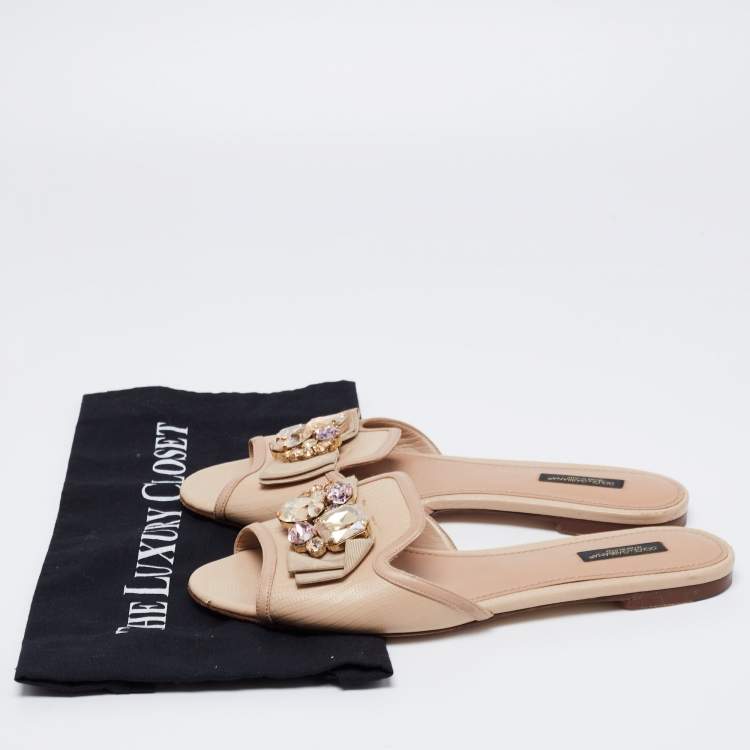 Pre Owned Dolce & Gabbana Beige Lizard Embossed Leather Crystal Embellished Bow Flat Slide Sandals Size 39.5