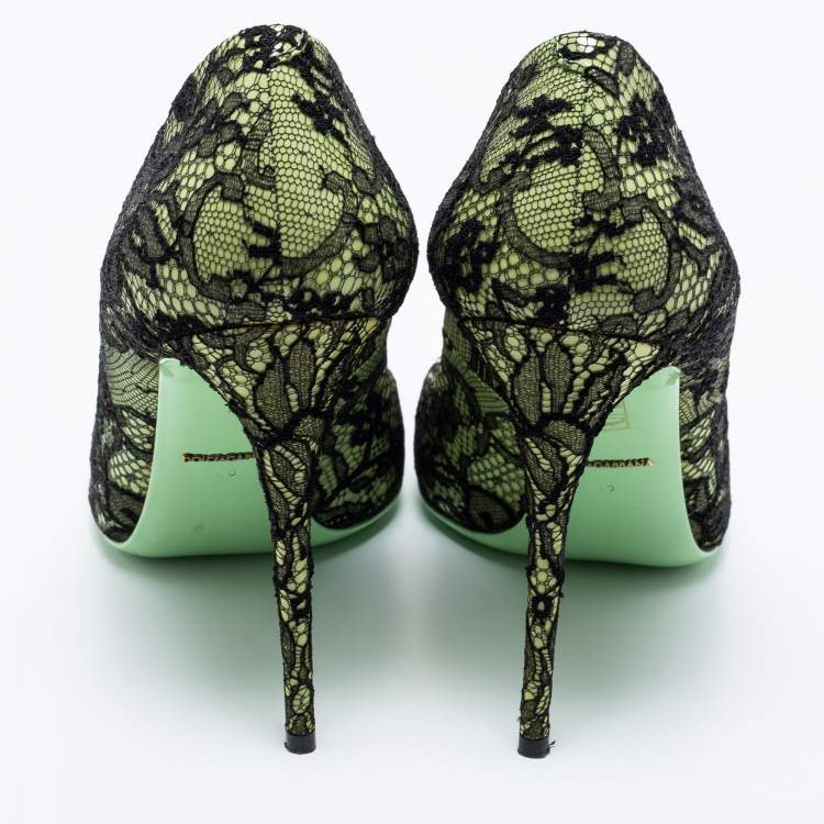 Pre Owned Dolce & Gabbana Black/Green Chantilly Lace and Patent Leather Pointed Toe Pumps Size 40