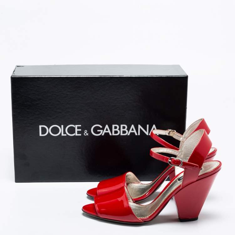 مملوكة مسبقًا Dolce & Gabbana Red Patent Leather Block Heel Ankle Strap Sandals Size 39