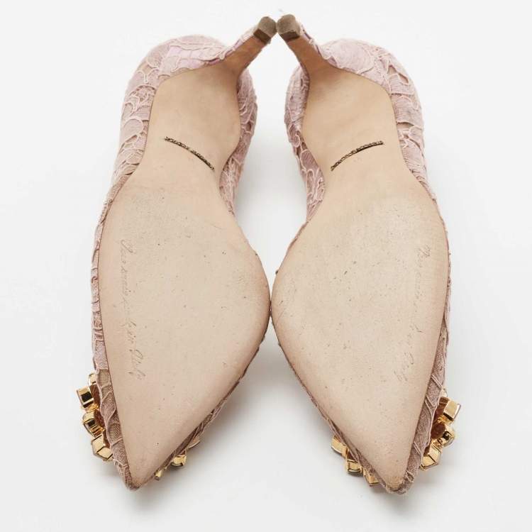 مملوكة مسبقًا Dolce & Gabbana Lilac Lace Bellucci Pumps Size 35 