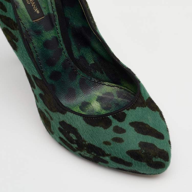 Pre Owned Dolce & Gabbana Green/Black Leopard Print Calf Hair Platform Pumps Size 37