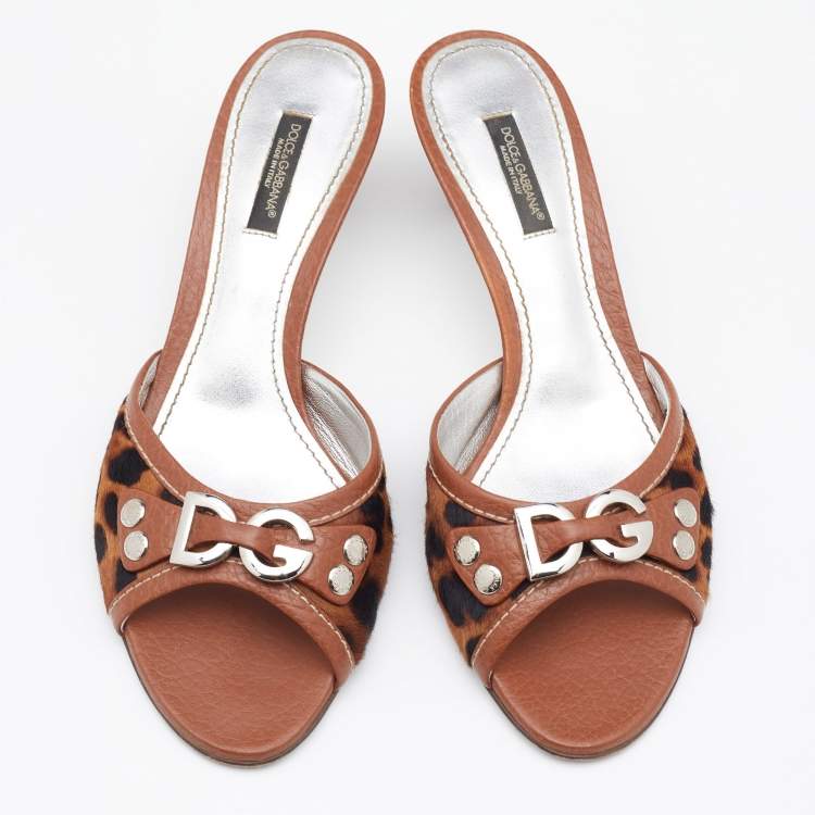 Pre Owned Dolce & Gabbana Brown Leather and Leopard Print Calf Hair Logo Slide Sandals Size 37.5