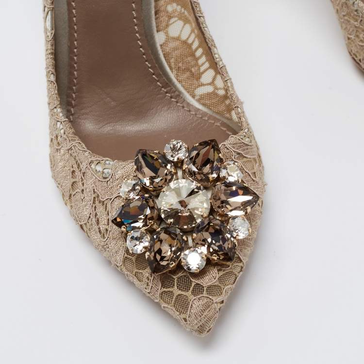 Pre Owned Dolce & Gabbana Beige Lace Bellucci Crystal Embellished Pumps Size 38.5
