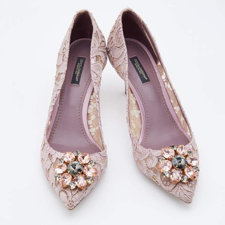 Pre Owned Dolce & Gabbana Lilac Lace Crystal Embellished Pointed Toe Pumps Size 39.5