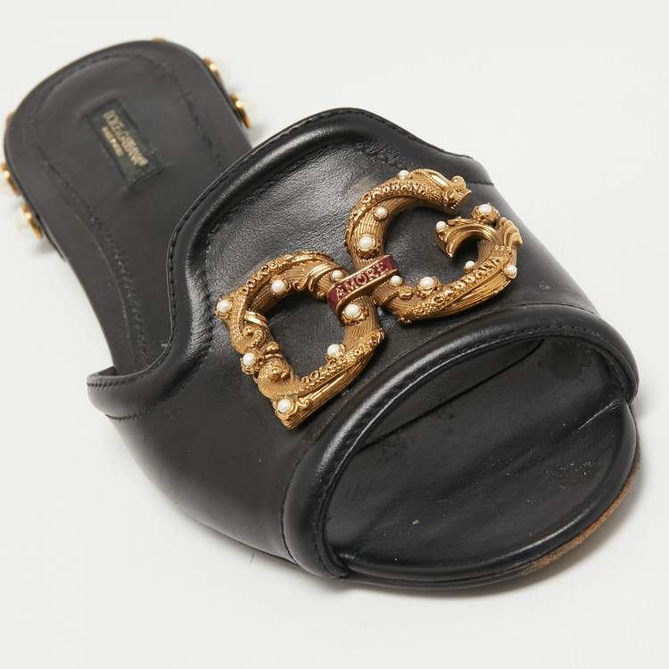 Pre Owned Dolce & Gabbana Black Leather DG Amore Logo Embellished Flat Slides Size 40.5 