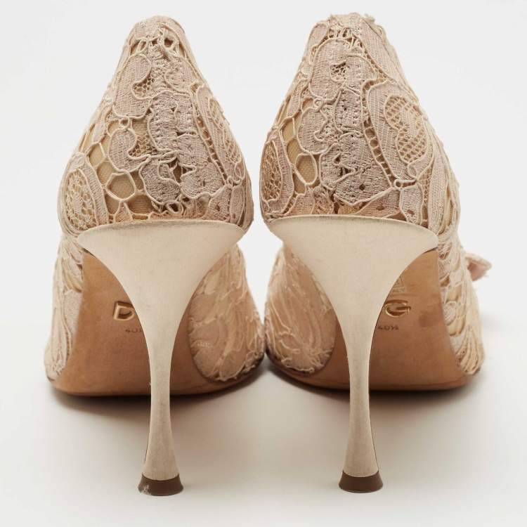 Pre Owned Dolce & Gabbana Beige Lace Crystal Embellishment Pointed Toe Pumps Size 40.5