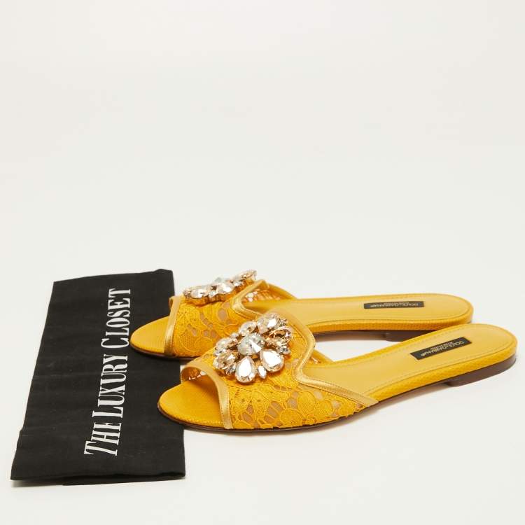 مملوكة مسبقًا Dolce & Gabbana Yellow Lace Crystal Embellished Bianca Flat Slides Size 37