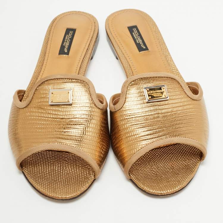 مملوكة مسبقًا Dolce & Gabbana Metallic Gold Lizard Embossed Leather Flat Slides Size 39