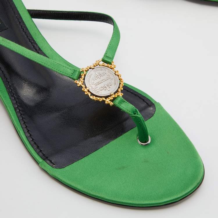مملوكة مسبقًا Dolce & Gabbana Green Satin Heritage Thong Flats Size 39