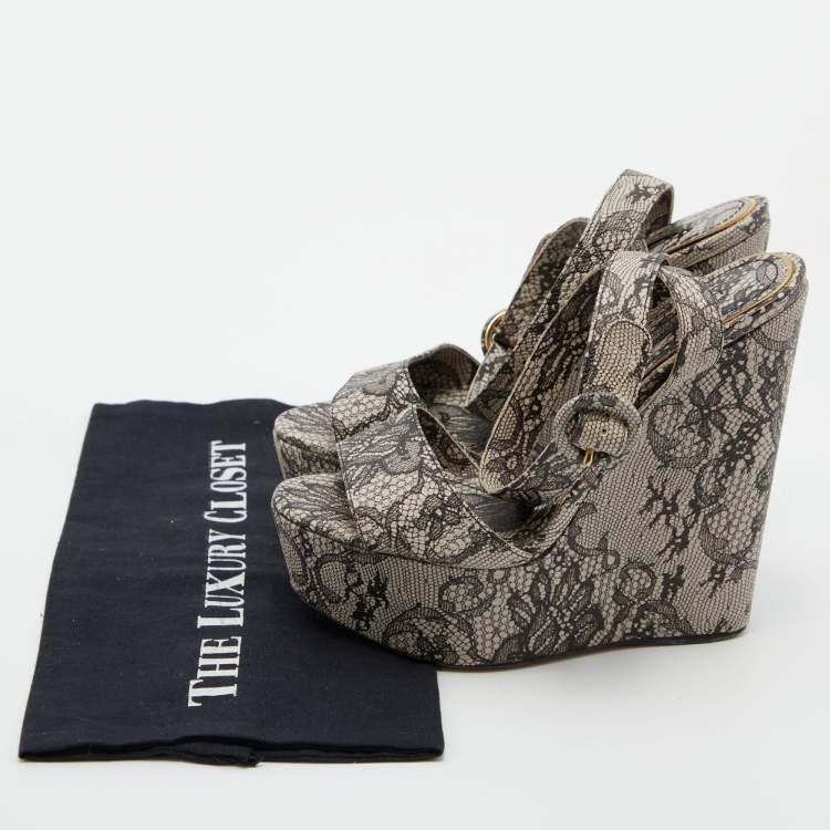Pre Owned Dolce & Gabbana Black/White Chantilly Lace Printed Wedge Sandals Size 38.5