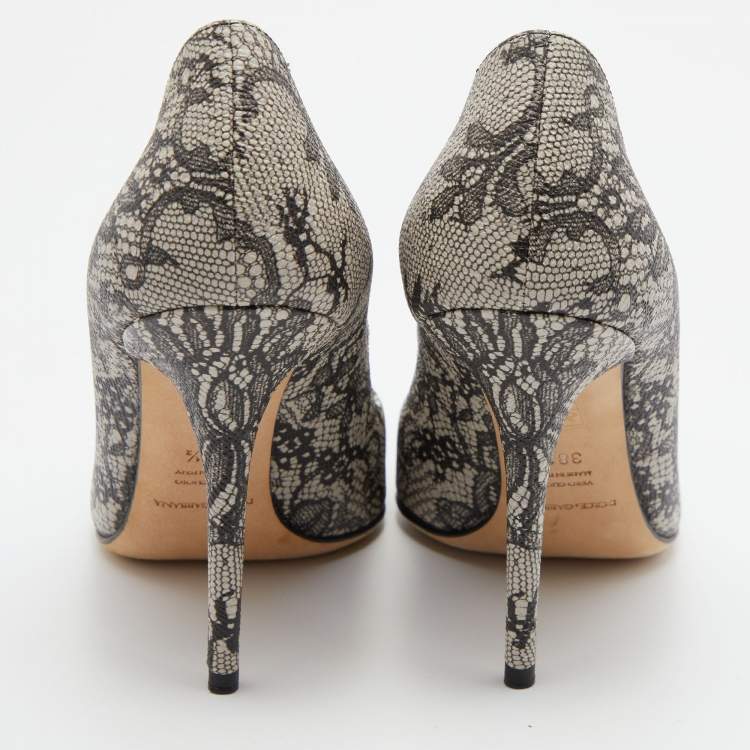 Pre Owned Dolce & Gabbana Black/White Lace Print Pointed Toe Pumps Size 38.5