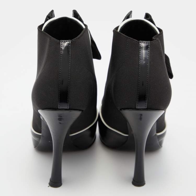 Pre Owned Dolce & Gabbana Black/White Stretch Band and Patent Leather Lace Up Ankle Booties Size 36