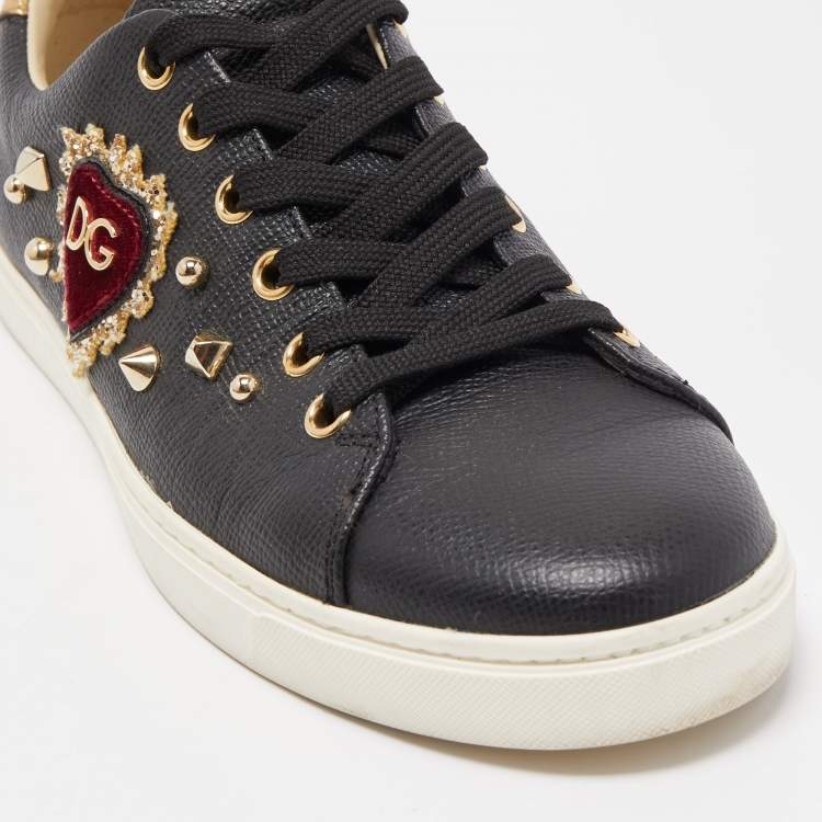 مملوكة مسبقًا Dolce & Gabbana Black Leather Embellished DG Heart Low Top Sneakers Size 37