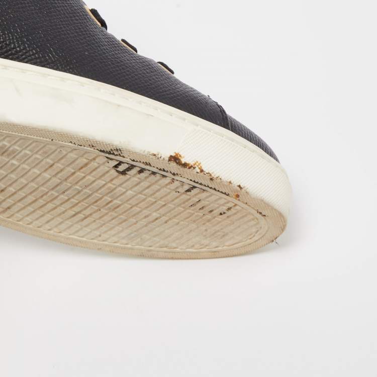 مملوكة مسبقًا Dolce & Gabbana Black Leather Embellished DG Heart Low Top Sneakers Size 37