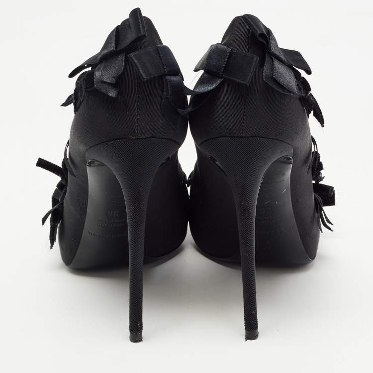 Pre Owned Dolce & Gabbana Black Canvas Bow Applique Pumps Size 38