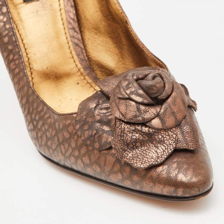 Pre Owned Dolce & Gabbana Brown Textured Leather Flower Detail Pointed Toe Pumps Size 40